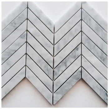Bianco Carrara Chevron marmora mozaīka