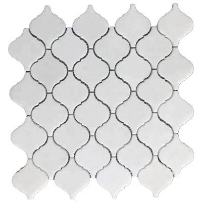 Laternas marmora flīzes